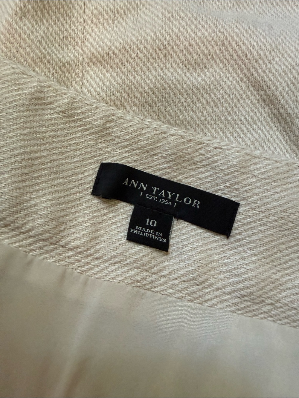 2010's Ann Taylor Beige Textured Linen Cotton Zip Front Panel Mini Skirt Size 10 - Picture 5 of 11